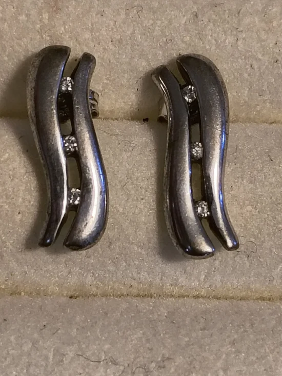 Elegant Sterling Silver Wave Earrings with Diamond Accents Signed 00.03 925 - Picture 1 of 11